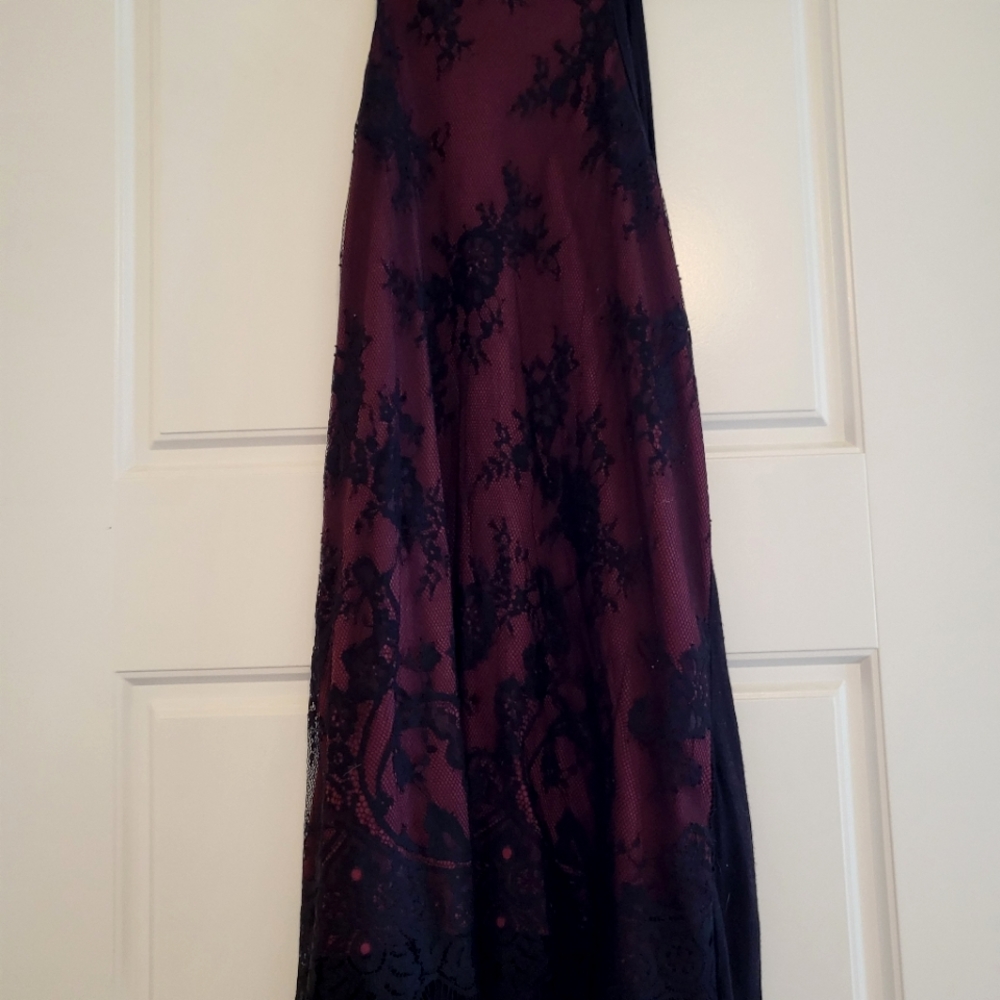 Tank shirt/dress. Brand: Vanity ; Size: Medium ; Color: Black/Maroon